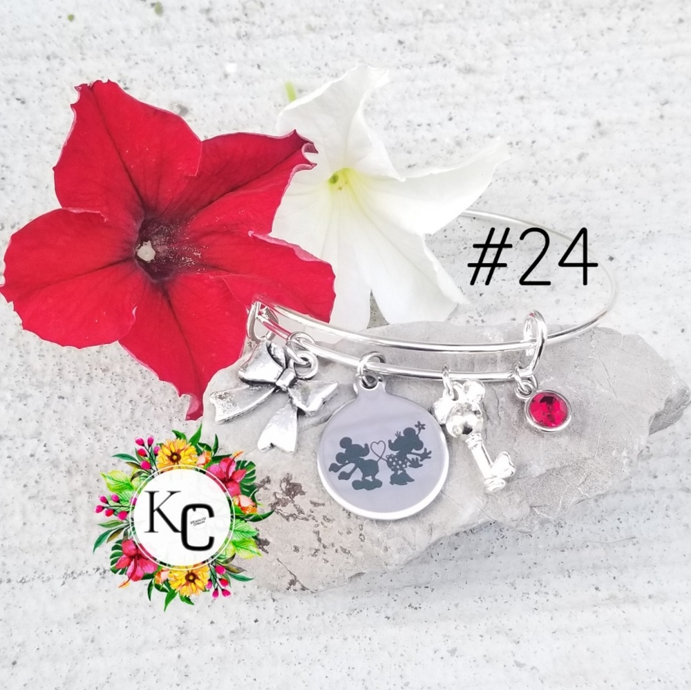 NWT Disney Mickey and Minnie Inspired